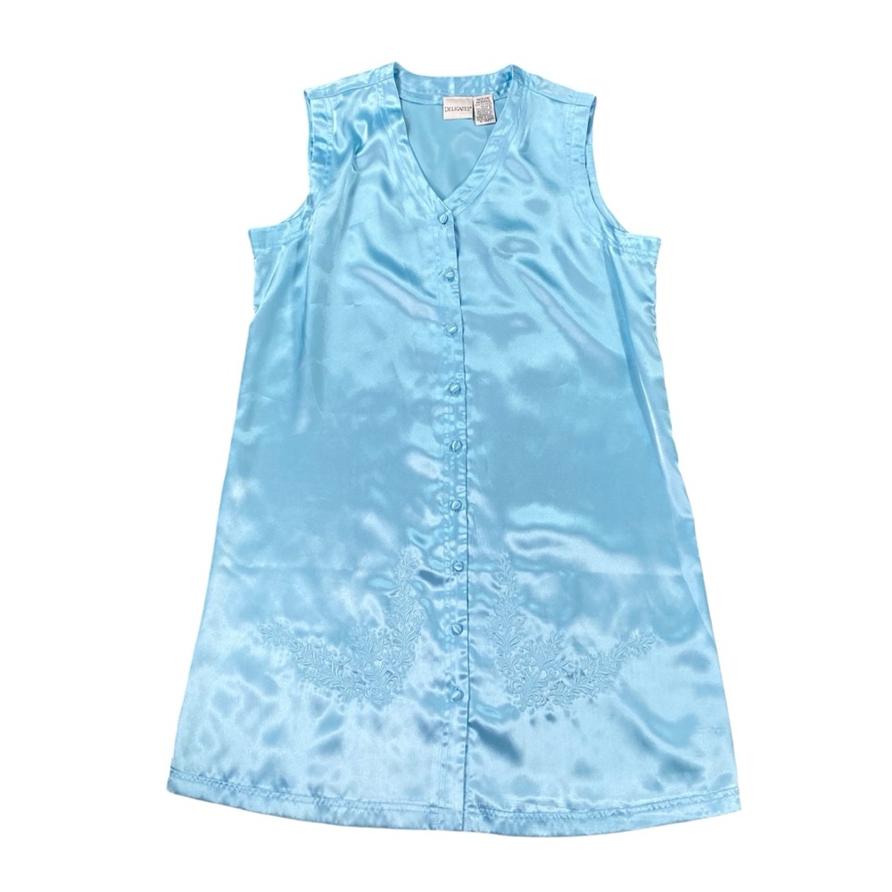 Woman’s Delicates satin button up pajama gown size M